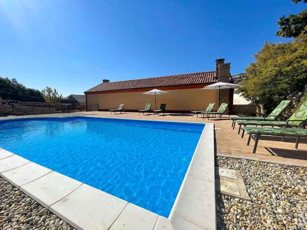 Holiday Home In Drivenik 42242 Croatia